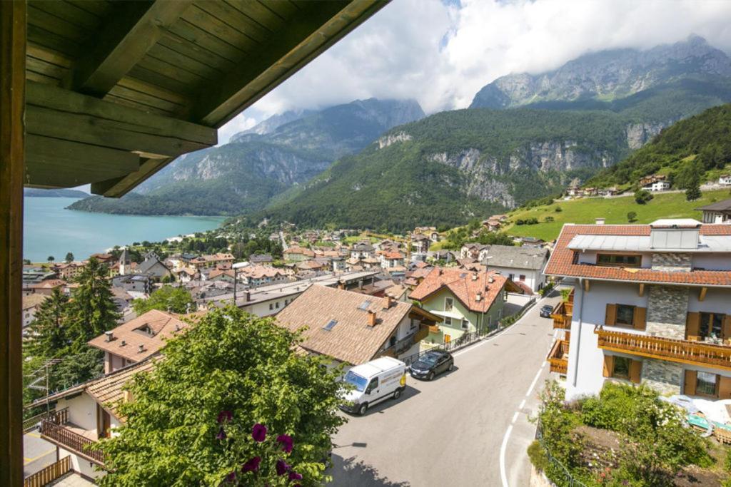 Hotel Aurora Molveno Buitenkant foto