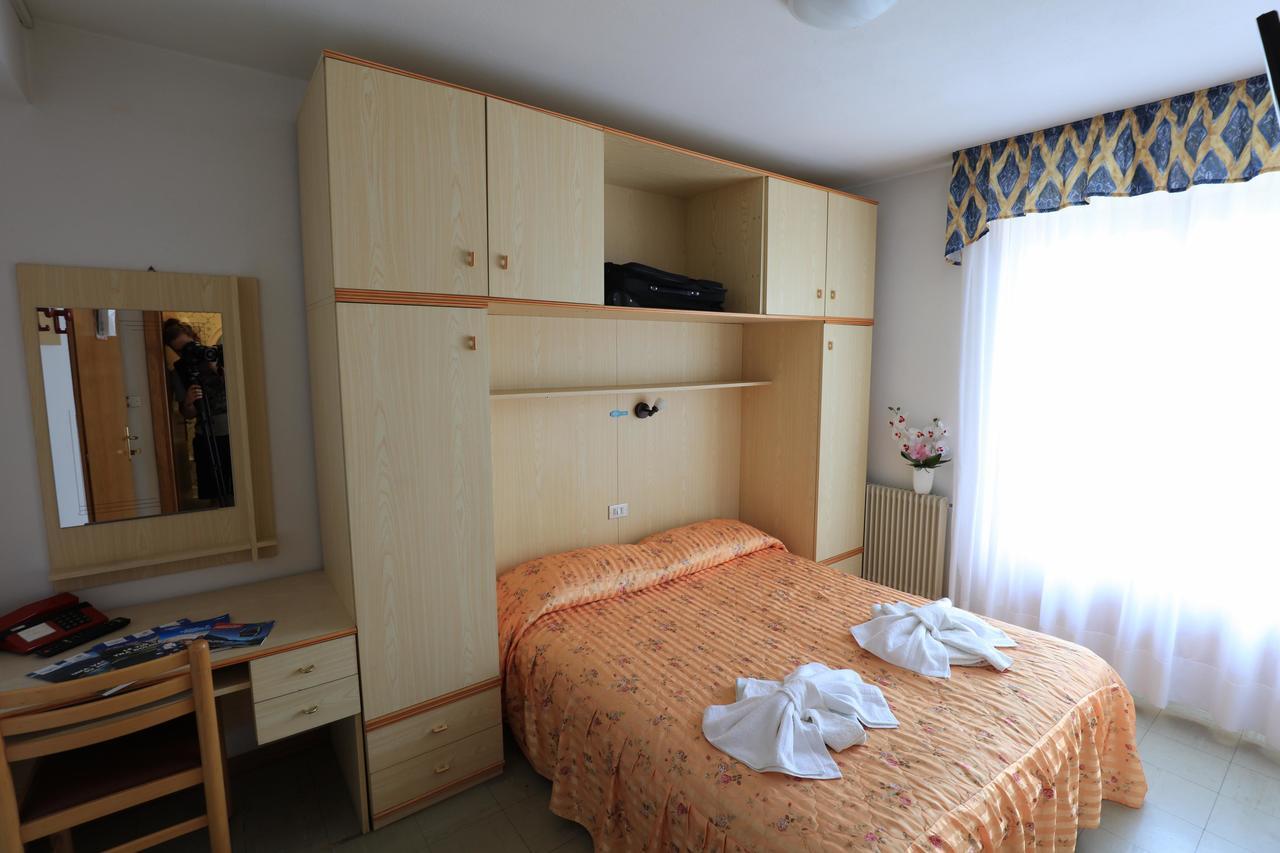 Hotel Aurora Molveno Buitenkant foto