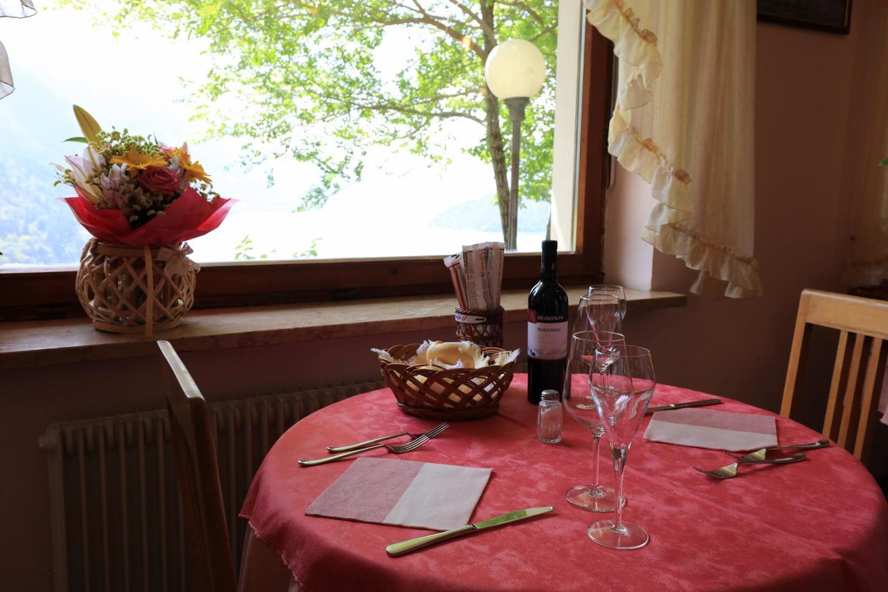 Hotel Aurora Molveno Buitenkant foto