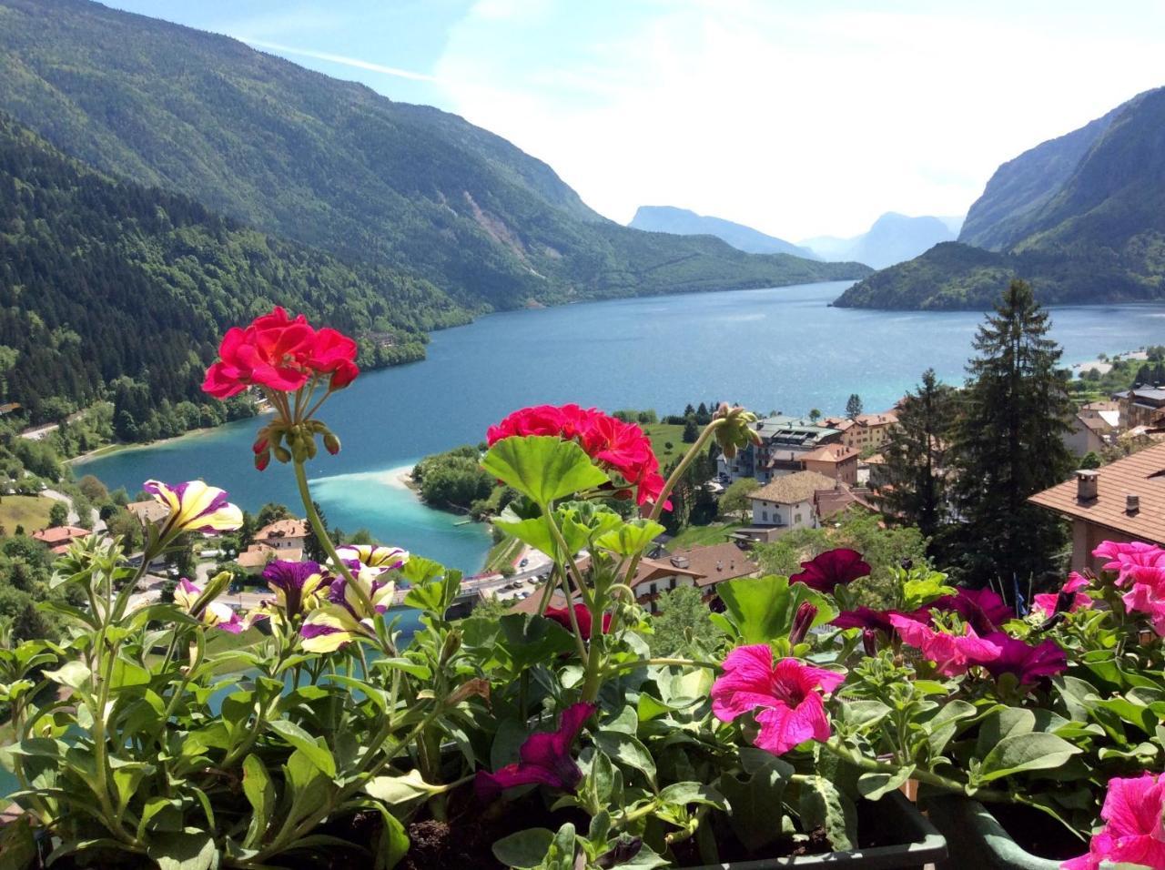 Hotel Aurora Molveno Buitenkant foto